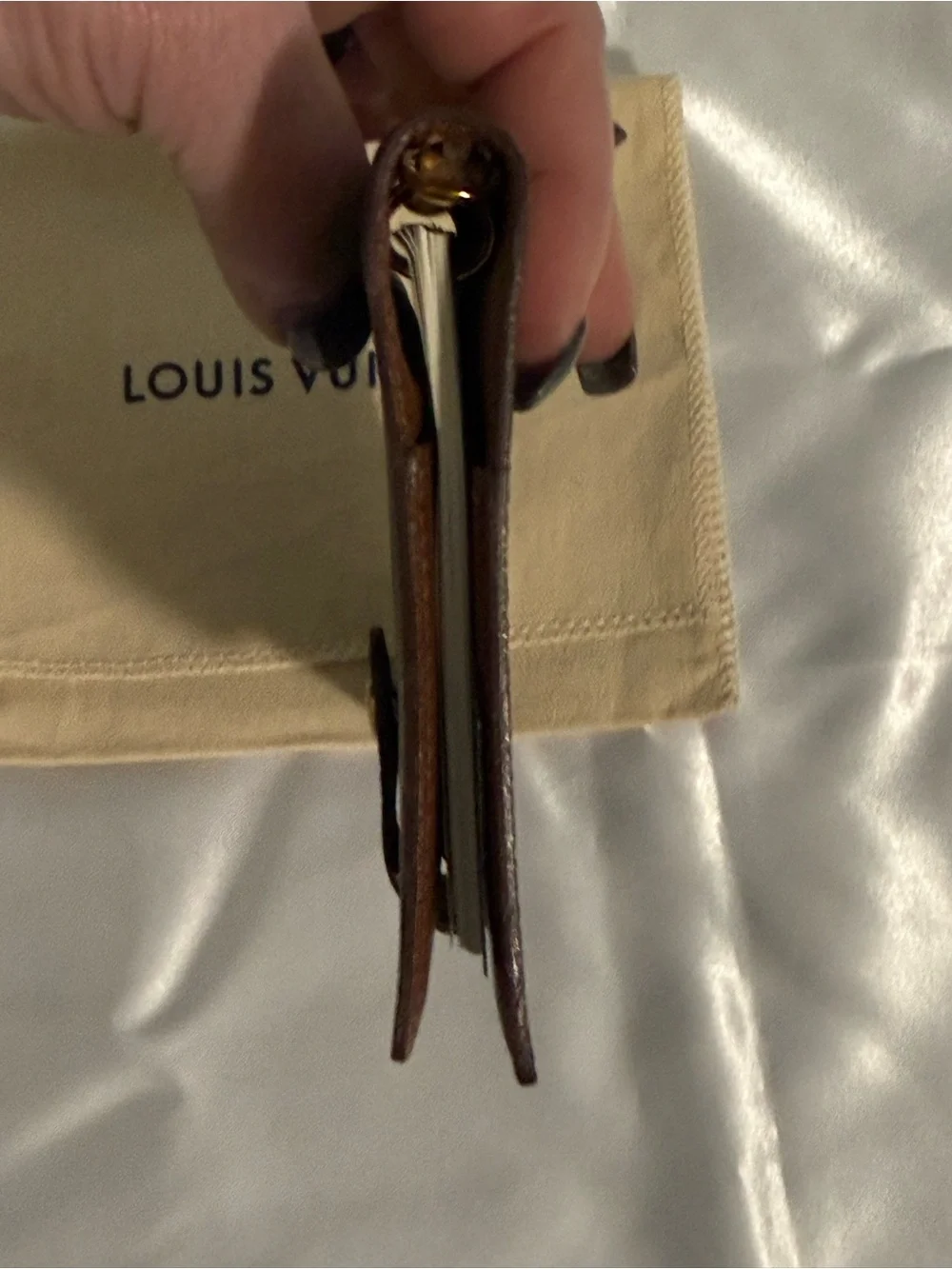 Louis Vuitton Authentic Agenda w/paper in Brown and Gold! With COA & Dust Bag!